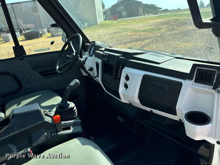 image for item IE9112 2016 Bobcat 3650 utility vehicle