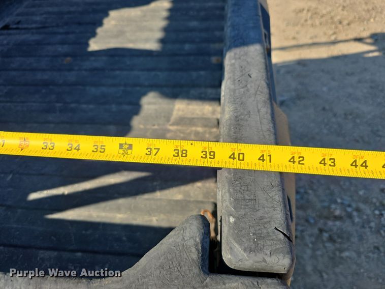 image for item IO9994 2013 Bobcat 3400 utility vehicle