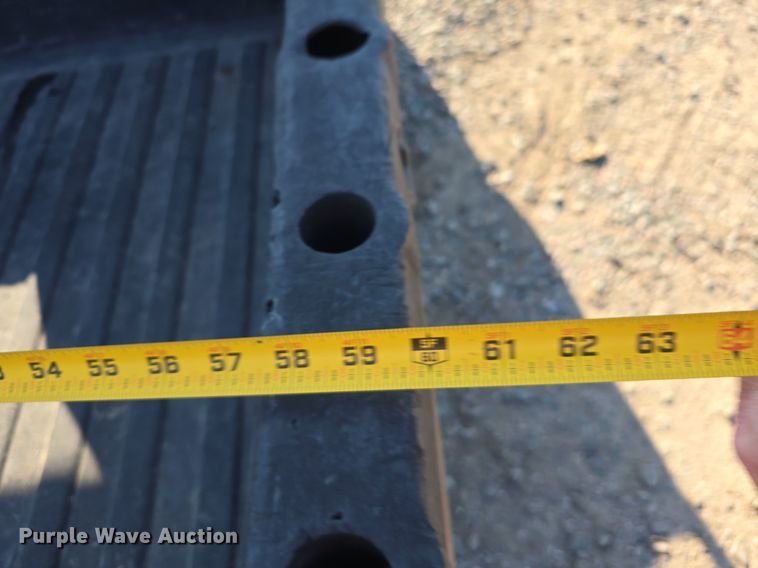 image for item IO9994 2013 Bobcat 3400 utility vehicle