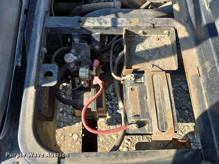 image for item IO9994 2013 Bobcat 3400 utility vehicle