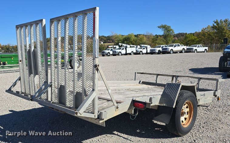 image for item JO9245 2002 H&S UTT712A utility trailer