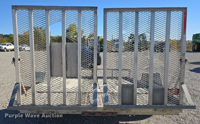 image for item JO9245 2002 H&S UTT712A utility trailer