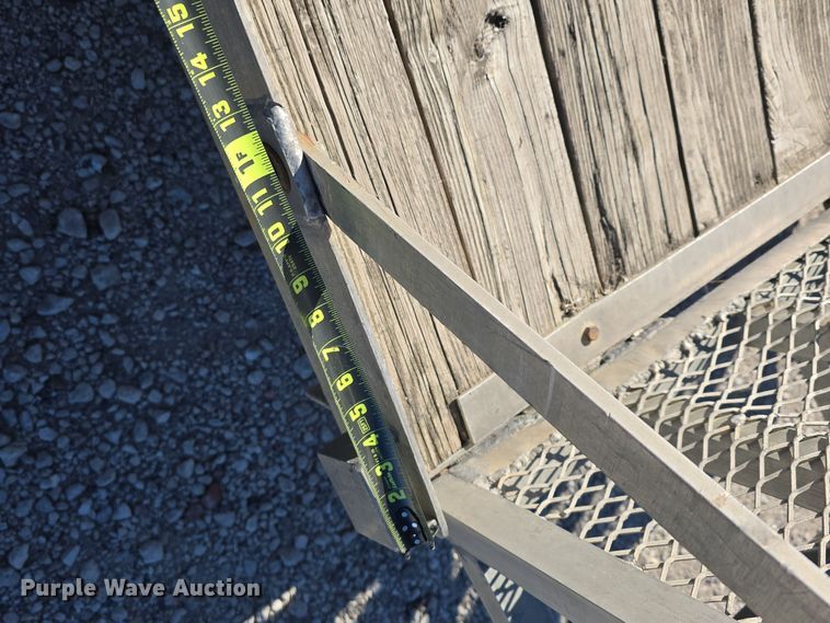 image for item JO9245 2002 H&S UTT712A utility trailer