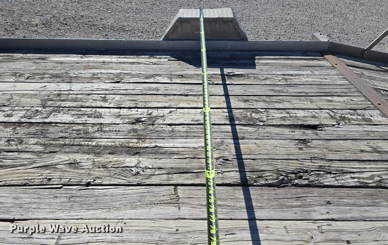 image for item JO9245 2002 H&S UTT712A utility trailer