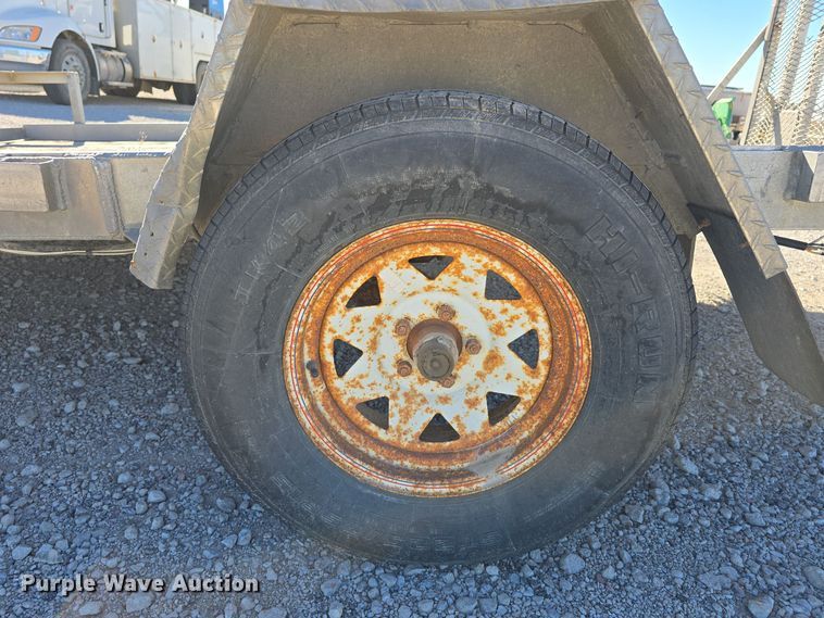 image for item JO9245 2002 H&S UTT712A utility trailer