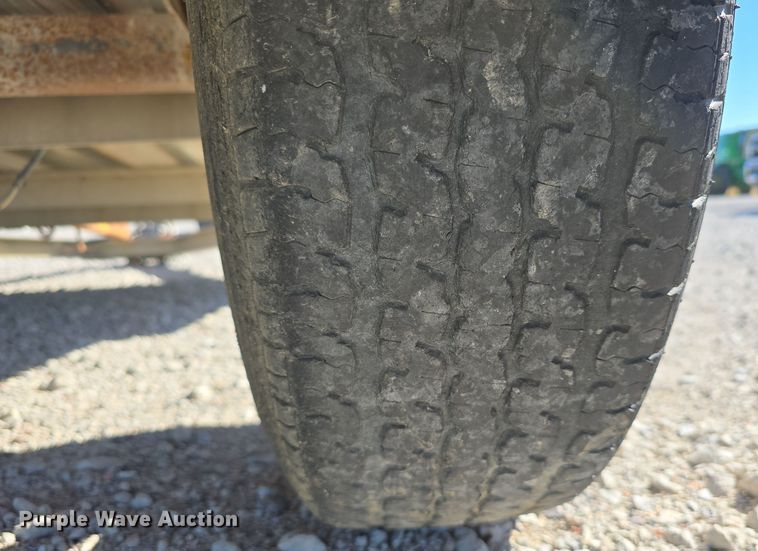 image for item JO9245 2002 H&S UTT712A utility trailer