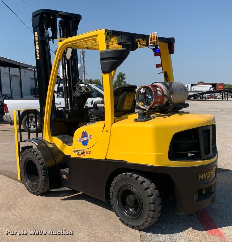image for item JT9679 2014 Hyster H80FT forklift