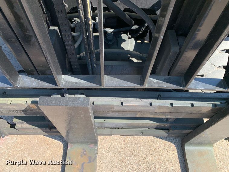 image for item JT9679 2014 Hyster H80FT forklift