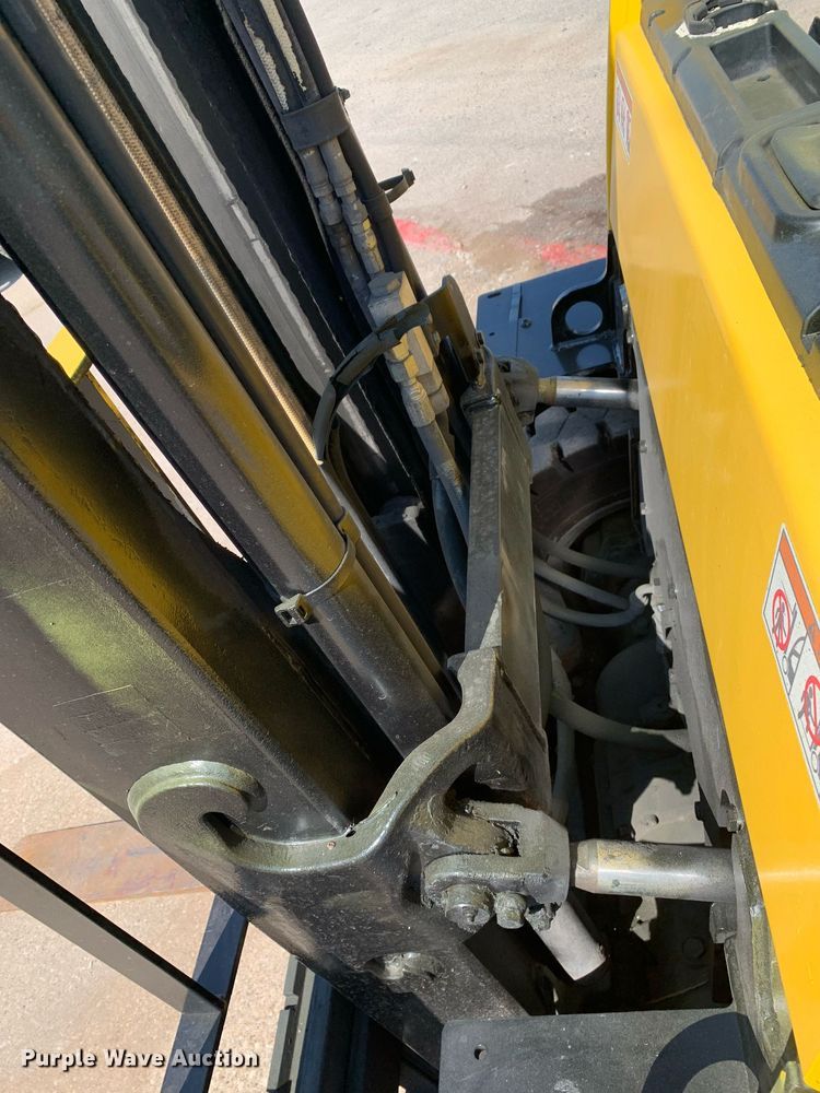 image for item JT9679 2014 Hyster H80FT forklift