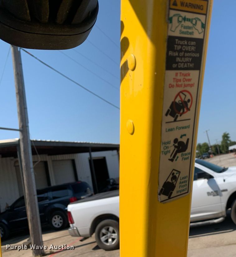 image for item JT9679 2014 Hyster H80FT forklift