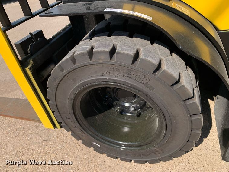 image for item JT9679 2014 Hyster H80FT forklift