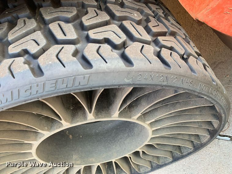 image for item JT9682 2023 Kubota  Z781KWTI ZTR lawn mower