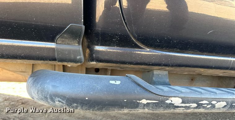 image for item LR9516 2016 Chevrolet Silverado 2500HD Double Cab pickup truck