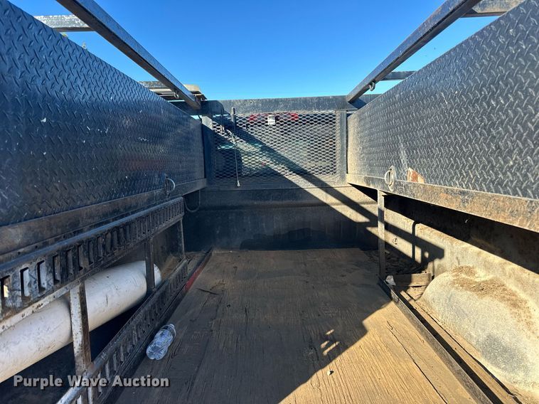 image for item LR9516 2016 Chevrolet Silverado 2500HD Double Cab pickup truck