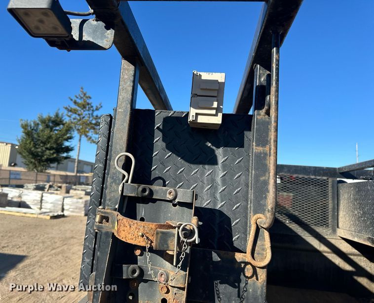 image for item LR9516 2016 Chevrolet Silverado 2500HD Double Cab pickup truck