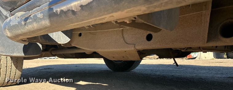 image for item LR9516 2016 Chevrolet Silverado 2500HD Double Cab pickup truck