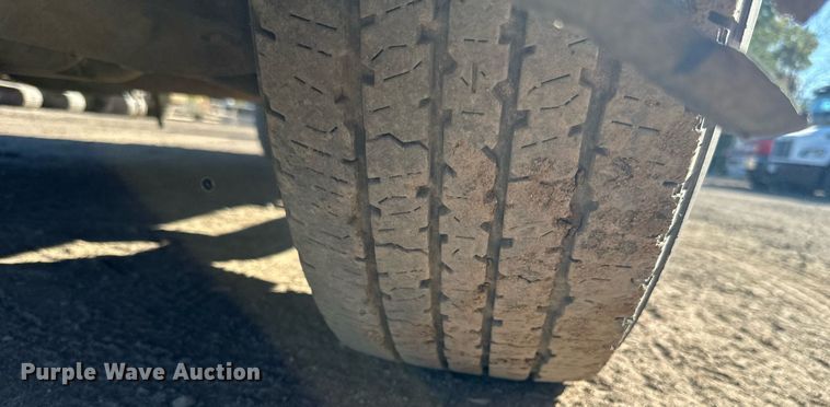 image for item LR9516 2016 Chevrolet Silverado 2500HD Double Cab pickup truck