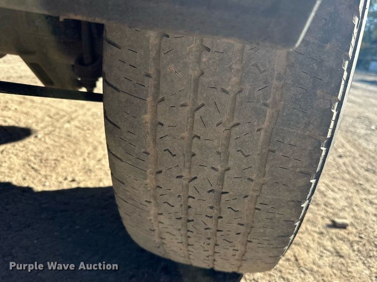 image for item LR9516 2016 Chevrolet Silverado 2500HD Double Cab pickup truck