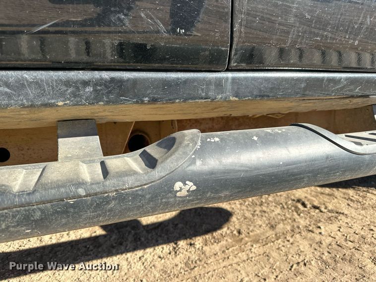 image for item LR9517 2016 Chevrolet Silverado 2500HD Double Cab pickup truck