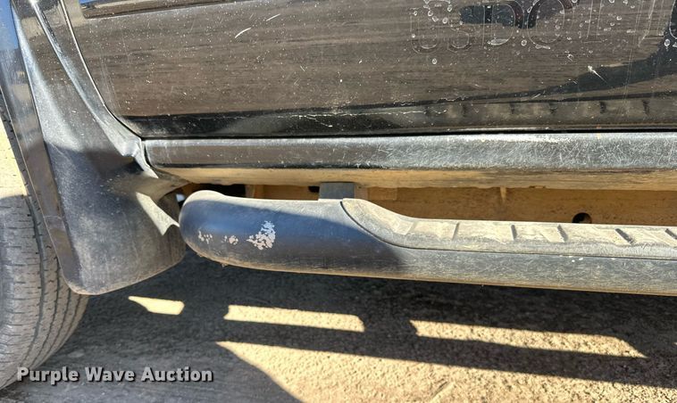 image for item LR9517 2016 Chevrolet Silverado 2500HD Double Cab pickup truck