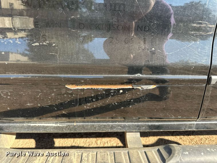 image for item LR9517 2016 Chevrolet Silverado 2500HD Double Cab pickup truck