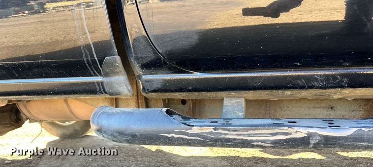 image for item LR9517 2016 Chevrolet Silverado 2500HD Double Cab pickup truck