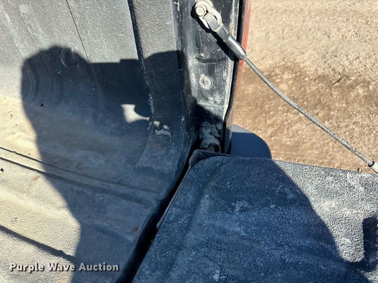 image for item LR9517 2016 Chevrolet Silverado 2500HD Double Cab pickup truck