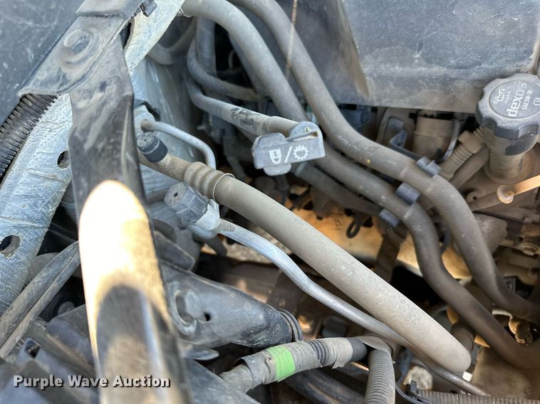 image for item LR9517 2016 Chevrolet Silverado 2500HD Double Cab pickup truck