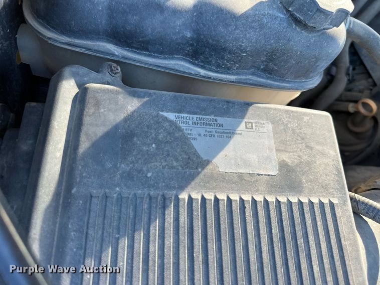 image for item LR9517 2016 Chevrolet Silverado 2500HD Double Cab pickup truck