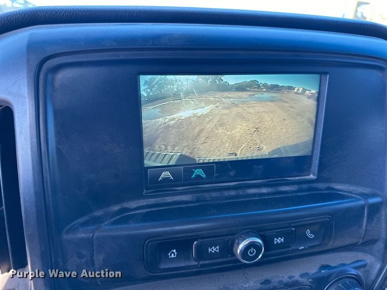 image for item LR9518 2017 Chevrolet Silverado 2500HD  Double Cab pickup truck