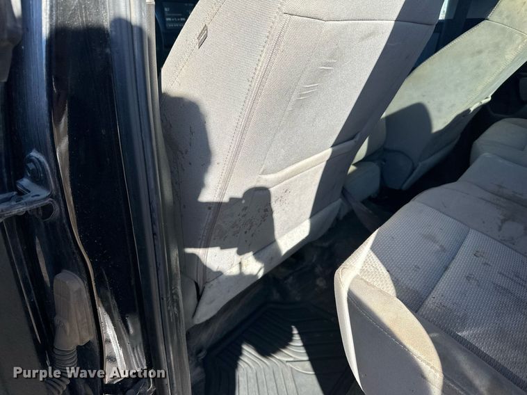 image for item LR9518 2017 Chevrolet Silverado 2500HD  Double Cab pickup truck