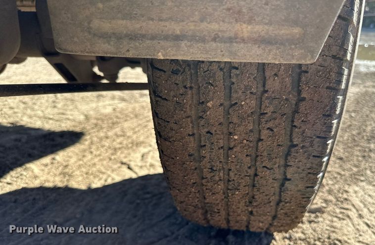 image for item LR9518 2017 Chevrolet Silverado 2500HD  Double Cab pickup truck