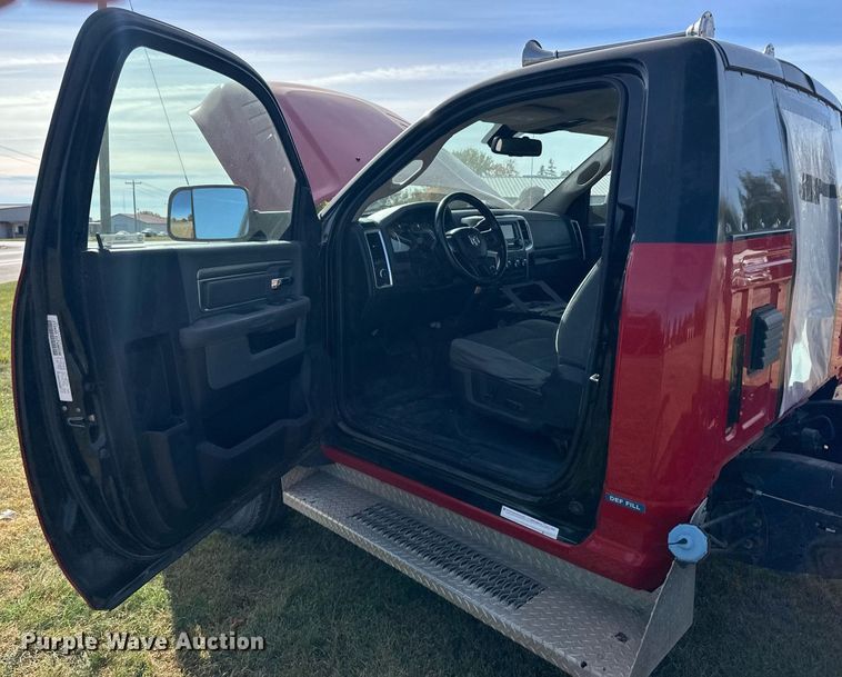 image for item LR9529 2014 Dodge Ram 4500 truck cab and chassis