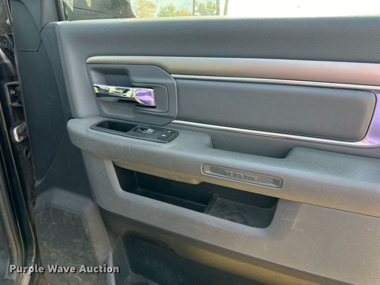 image for item LR9529 2014 Dodge Ram 4500 truck cab and chassis