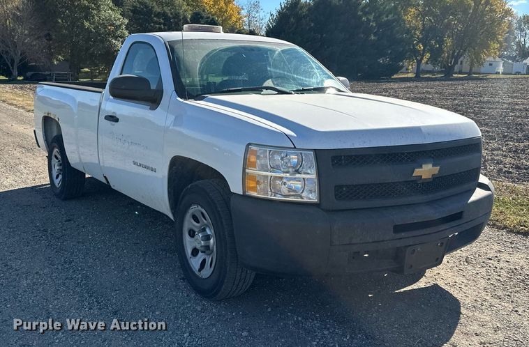 image for item LR9532 2012 Chevrolet  Silverado 1500 pickup truck