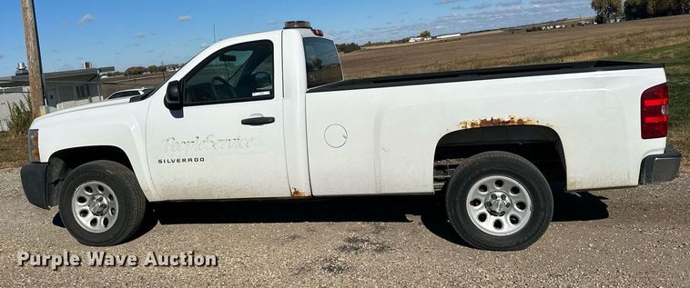 image for item LR9532 2012 Chevrolet  Silverado 1500 pickup truck