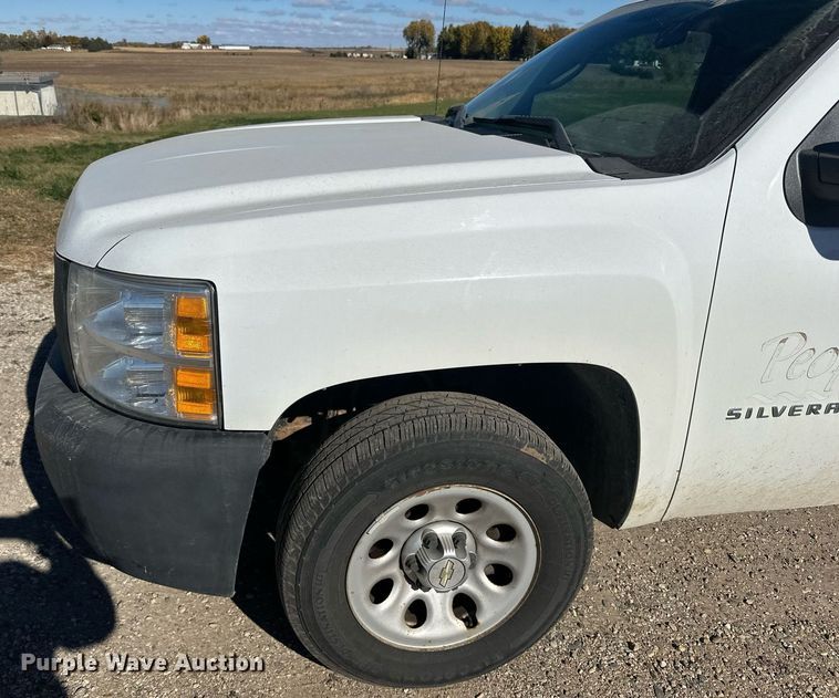 image for item LR9532 2012 Chevrolet  Silverado 1500 pickup truck