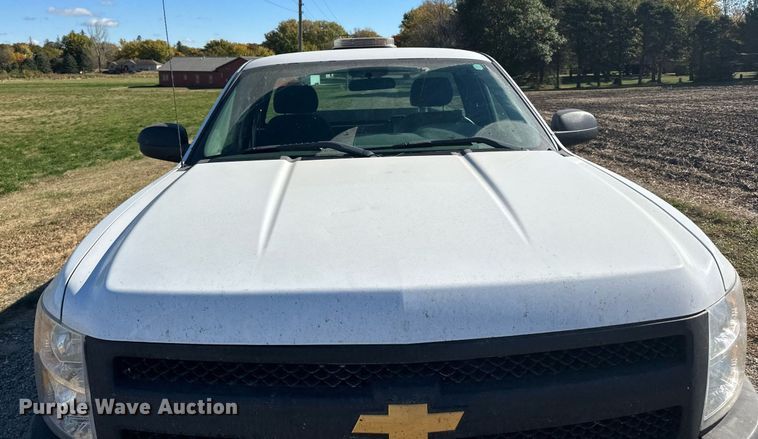 image for item LR9532 2012 Chevrolet  Silverado 1500 pickup truck