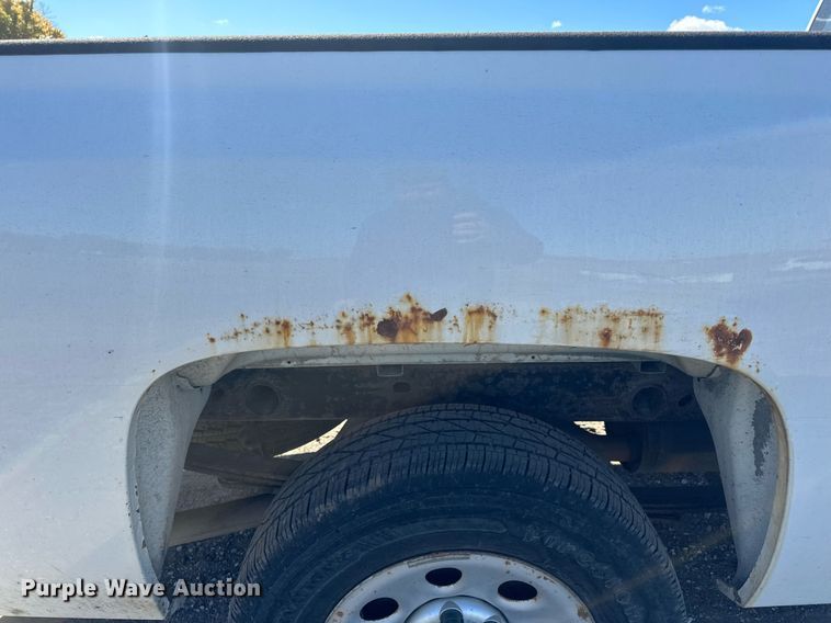 image for item LR9532 2012 Chevrolet  Silverado 1500 pickup truck