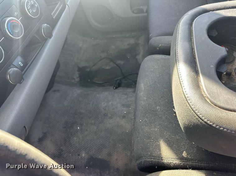 image for item LR9532 2012 Chevrolet  Silverado 1500 pickup truck