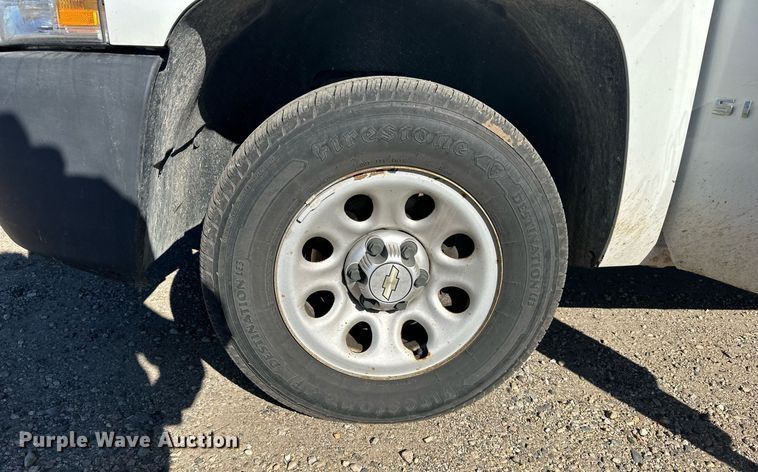 image for item LR9532 2012 Chevrolet  Silverado 1500 pickup truck