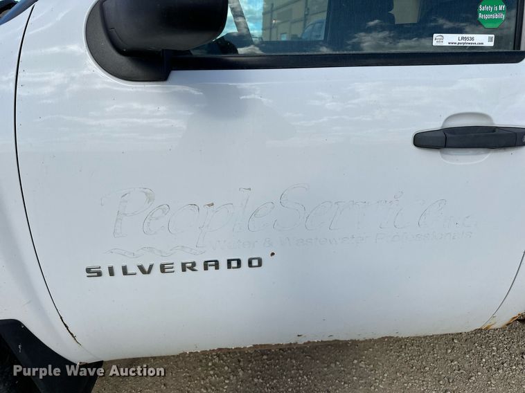 image for item LR9536 2010 Chevrolet  Silverado 1500 pickup truck