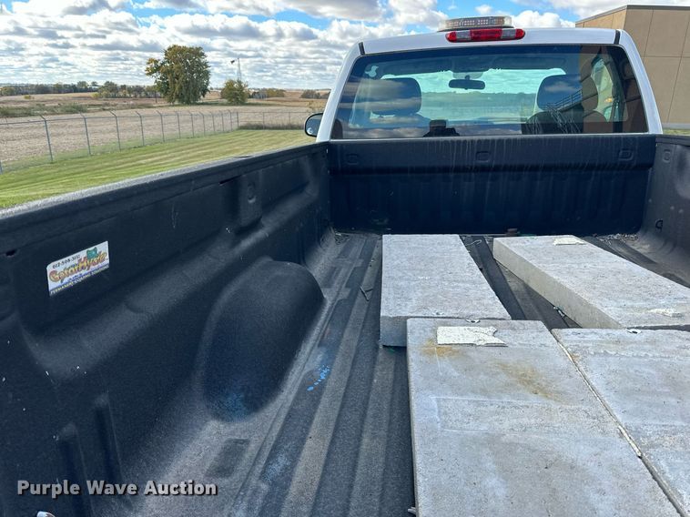 image for item LR9536 2010 Chevrolet  Silverado 1500 pickup truck