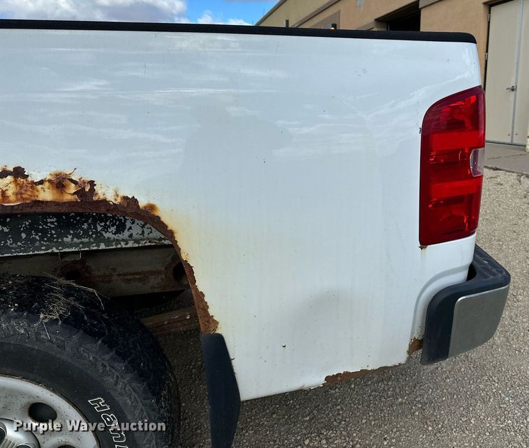 image for item LR9536 2010 Chevrolet  Silverado 1500 pickup truck