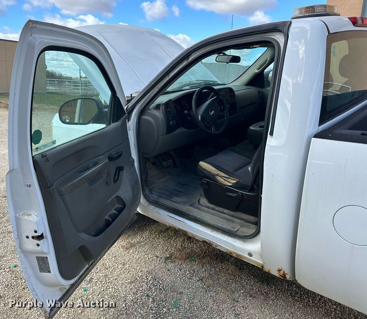 image for item LR9536 2010 Chevrolet  Silverado 1500 pickup truck