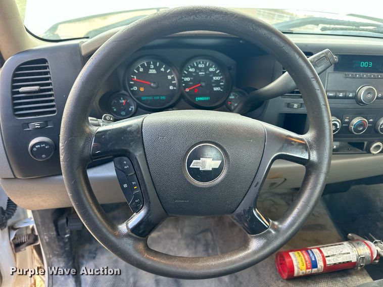 image for item LR9536 2010 Chevrolet  Silverado 1500 pickup truck