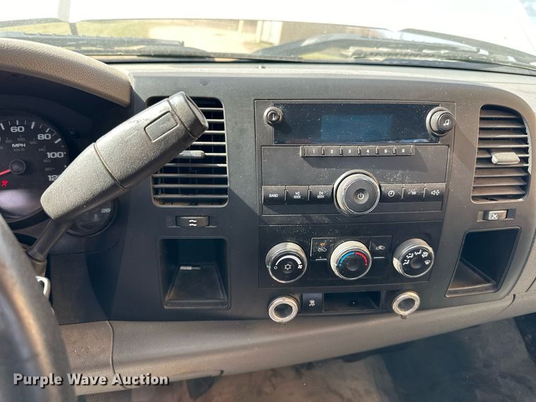 image for item LR9536 2010 Chevrolet  Silverado 1500 pickup truck