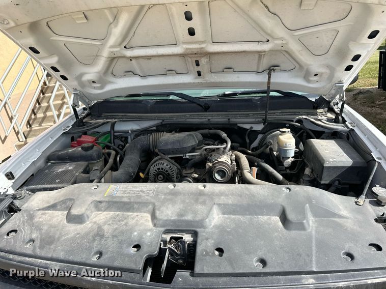 image for item LR9536 2010 Chevrolet  Silverado 1500 pickup truck