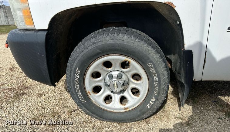 image for item LR9536 2010 Chevrolet  Silverado 1500 pickup truck