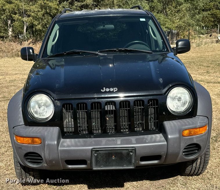 image for item MS9830 2004 Jeep Liberty  SUV